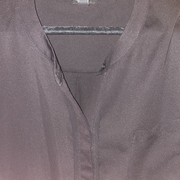 Sleek partial button up - Picture 2 of 2